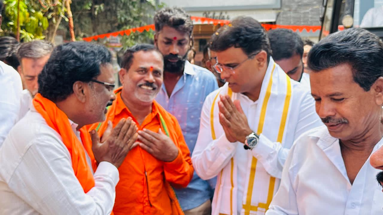 ఆపదలను తొలగిస్తూ అభయాన్నిచ్చే దైవం ఆంజనేయస్వామి : బిఆర్ఎస్ ఎల్పీ విప్, ఎమ్మెల్యే కెపి.వివేకానంద్
