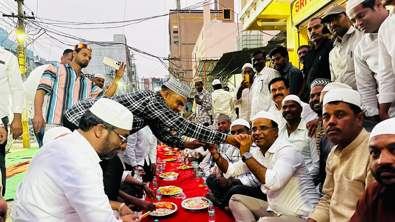 మత సామరస్యానికి ప్రతీక ఇఫ్తార్ విందు : బిఆర్ఎస్ ఎల్పి విప్, ఎమ్మెల్యే కేపీ. వివేకానంద్