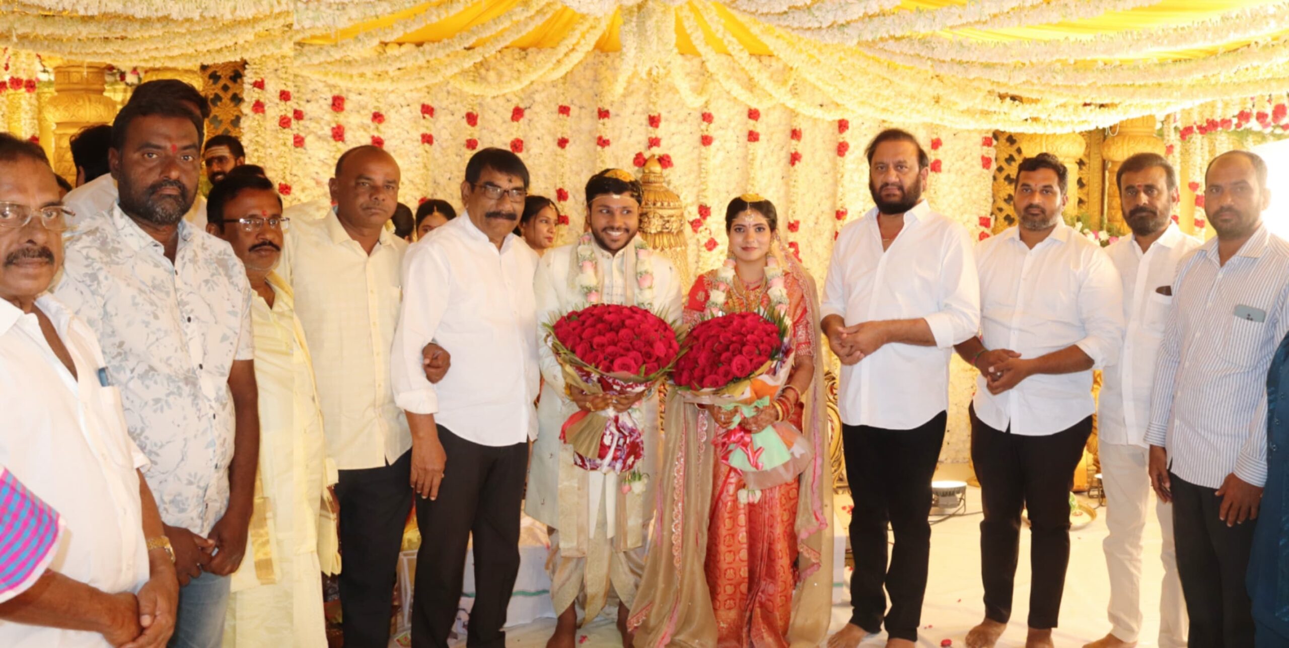 కార్తికేయ రెడ్డి – జాహ్నవికి దంపతులను ఆశీర్వదించిన ప్రసనన్న