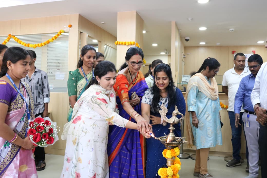 కాజీపేట హెచ్‌డీఎఫ్‌సీ బ్యాంకులో అంతర్జాతీయ మహిళా దినోత్సవ వేడుకలు..