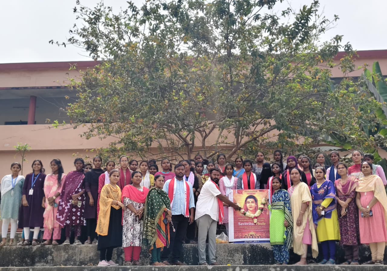 ఘనంగా చదువుల తల్లి సావిత్రిబాయిపూలే 129వ వర్ధంతి వేడుకలు….