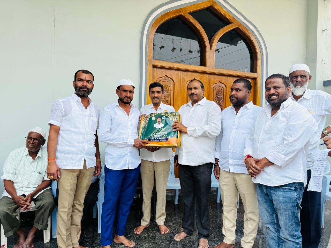 తెలంగాణ ప్రభుత్వం అమలు చేస్తున్న “ఈద్ కా తోఫా”