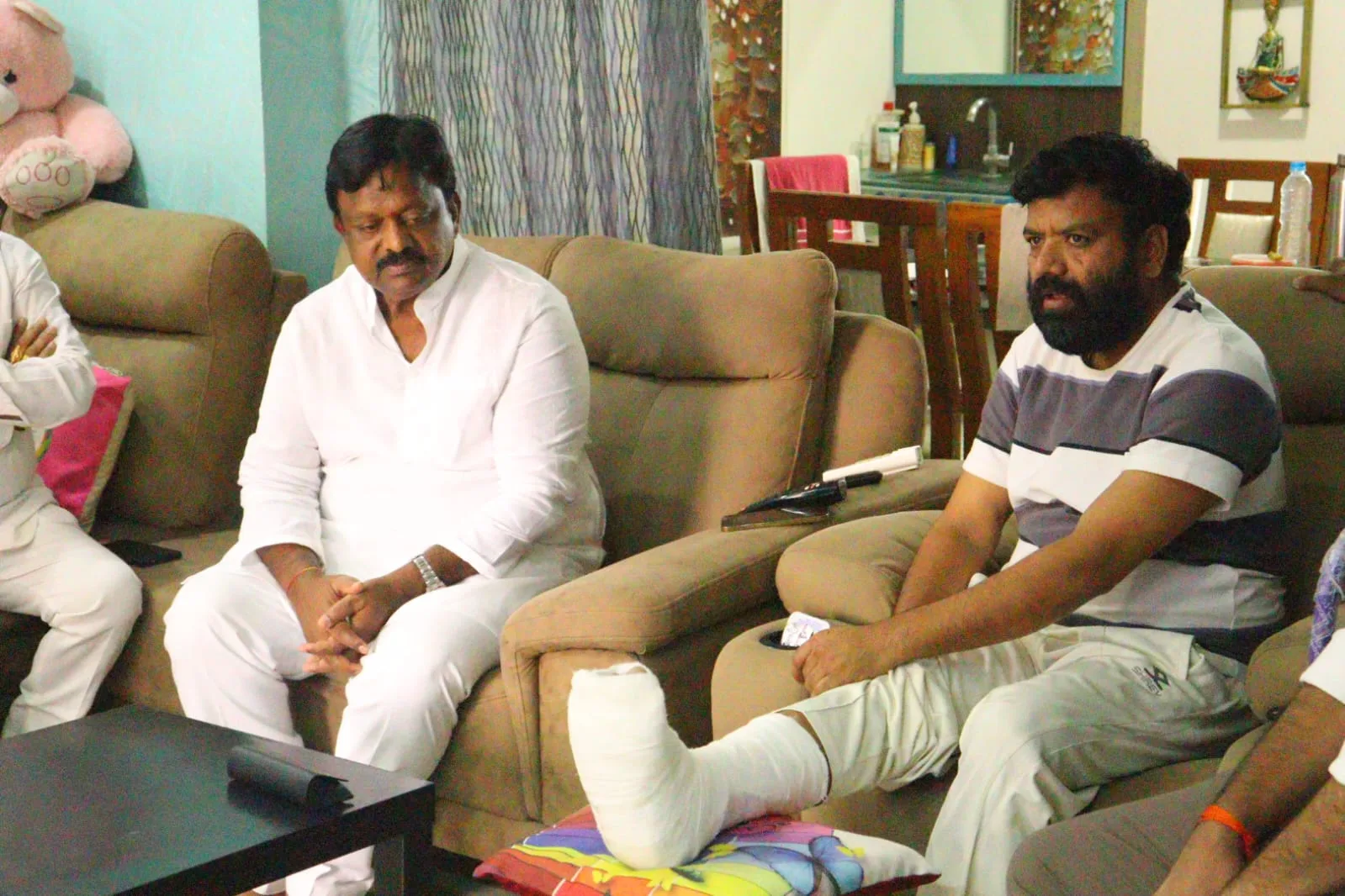 ప్రగతి నగర్‌లో జరిగిన ఫర్నిచర్ షాప్ అగ్ని ప్రమాద సమయం