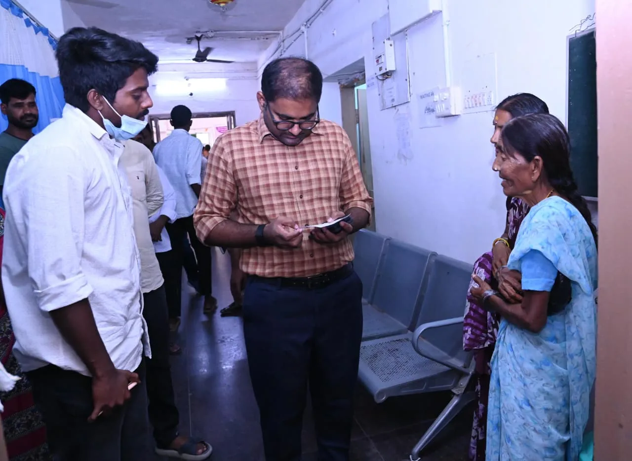 నిర్ణీత గడువులోగా అభివృద్ధి పనులను పూర్తి చేయాలి..