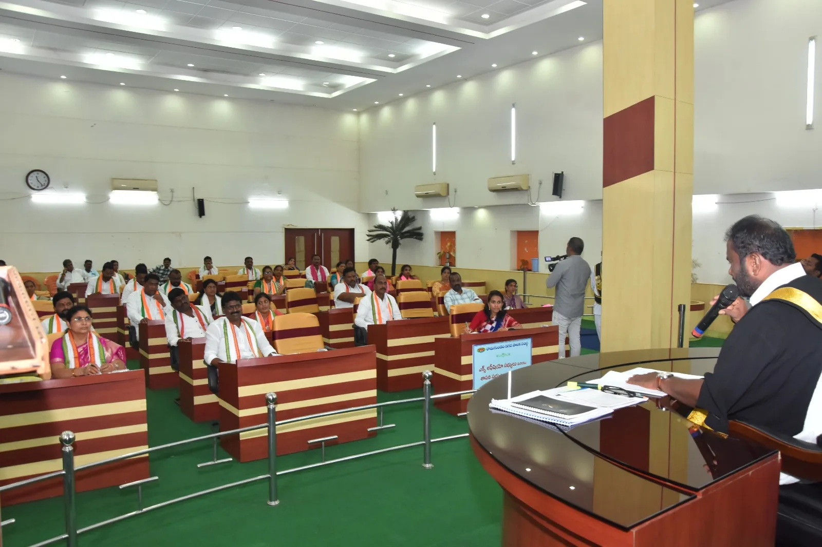 నగరాన్ని సకల వసతులతో కూడిన సుందర నగరంగా అభివృద్ది చేయడానికి సహకరించాలి….