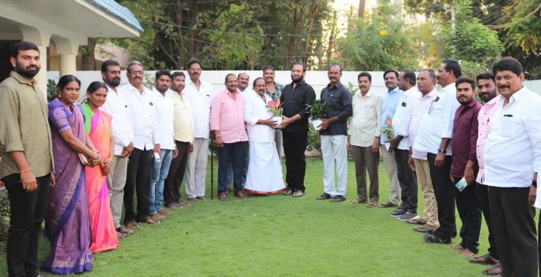 ప్రసనన్నకు ప్రత్యేక కృతజ్ఞతలు తెలిపిన నూతన రేబాల గ్రామా కమిటీ