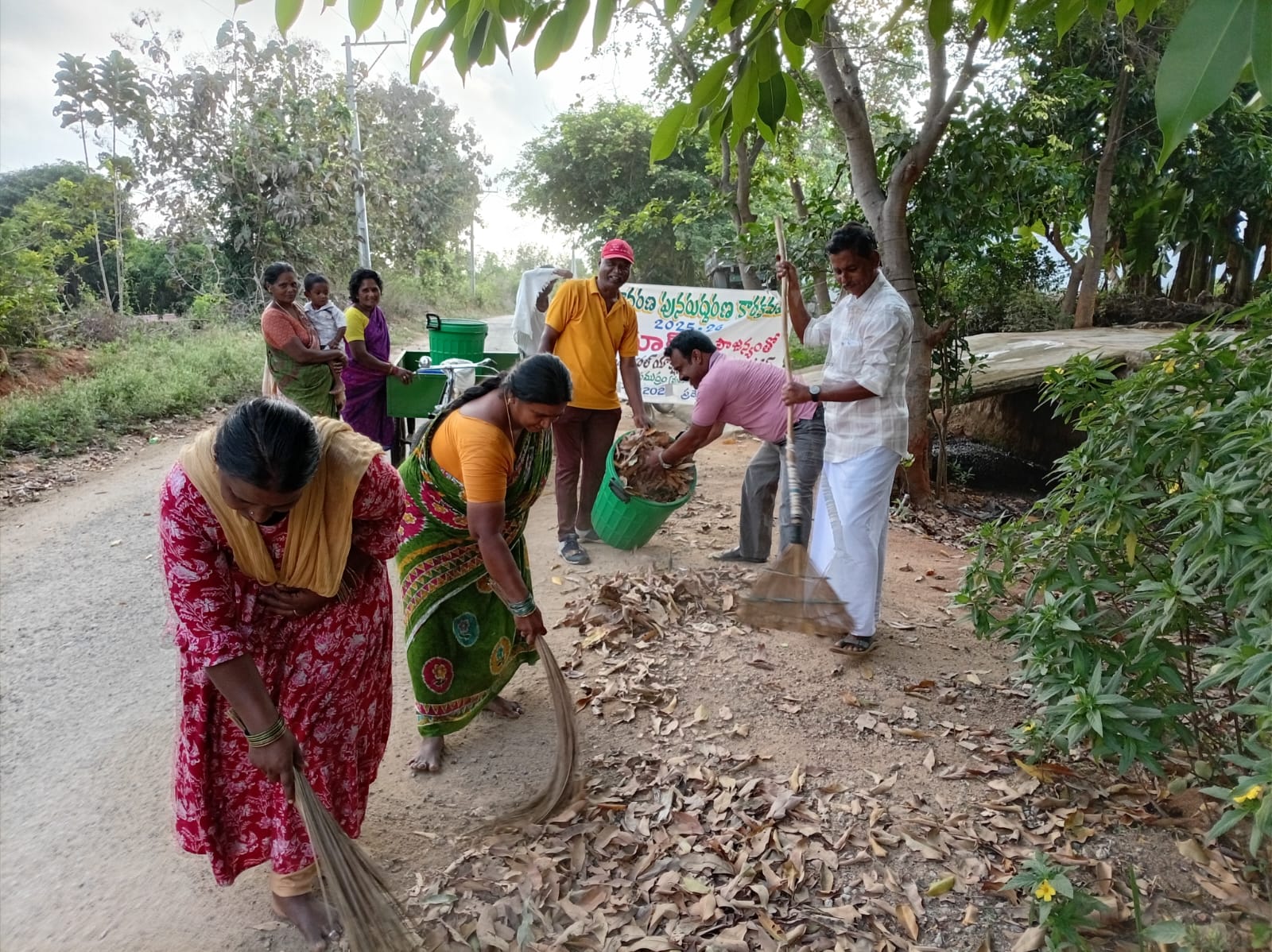 పరిసరాల శుభ్రతతోనే ఆరోగ్యం