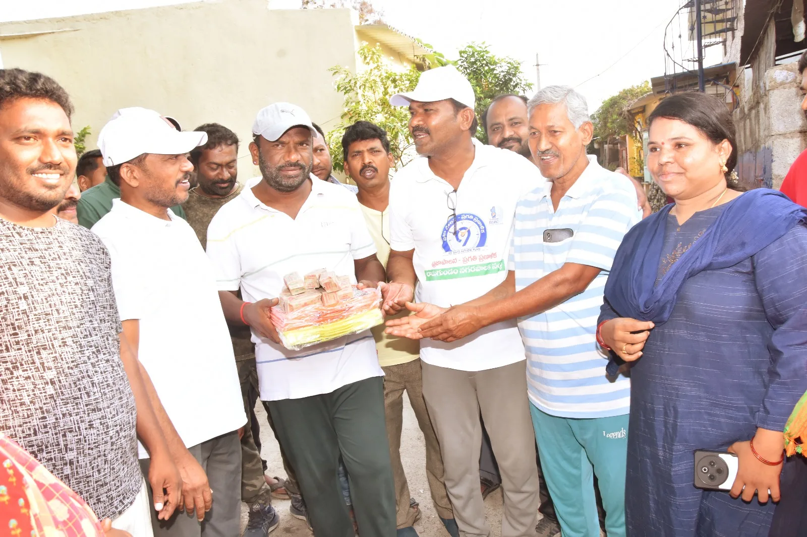 సౌకర్యాల కల్పన మాది, సహకరించాల్సిన భాద్యత మీది…..