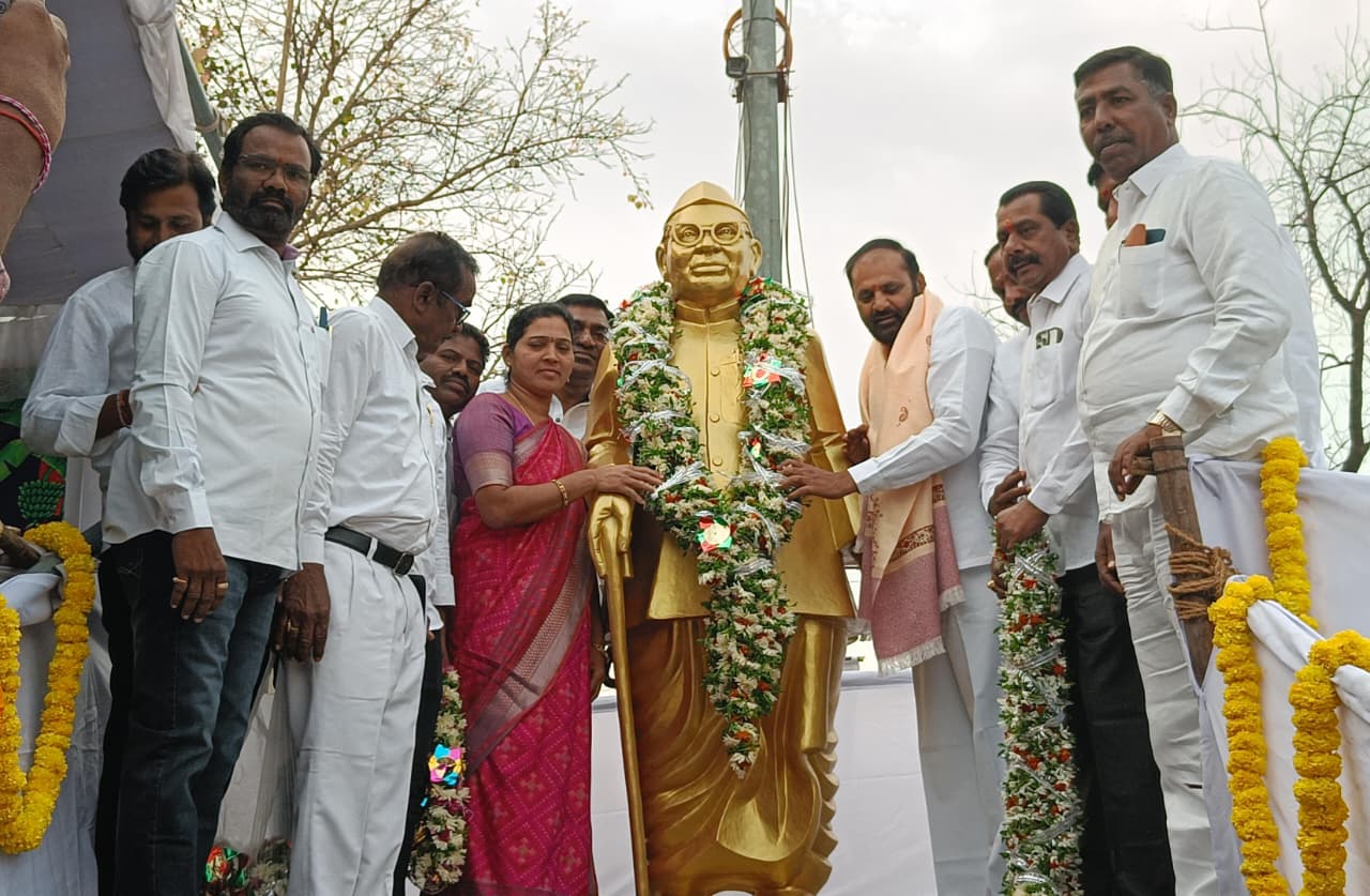 జగ్జీవన్ రాం కి నివాళులు అర్పించిన ప్రభుత్వ విప్, పెద్దపల్లి ఎమ్మెల్యే ..