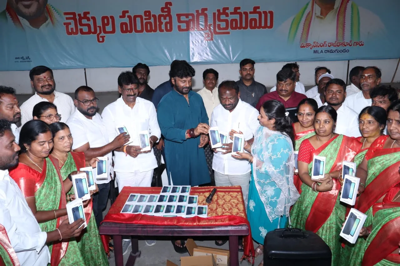 ప్రభుత్వం సంక్షేమ పథకాల ద్వారా ప్రతి వర్గానికీ సహాయం అందిస్తుంది…