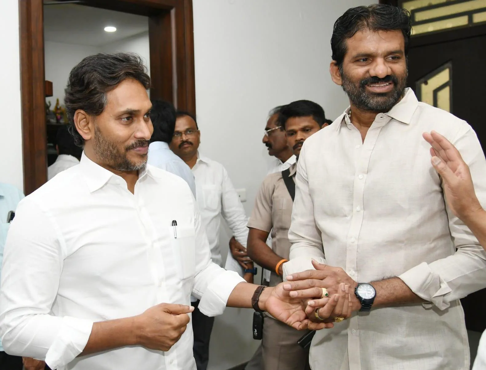 జగనన్నతో చంద్రశేఖర్ రెడ్డి భేటీ