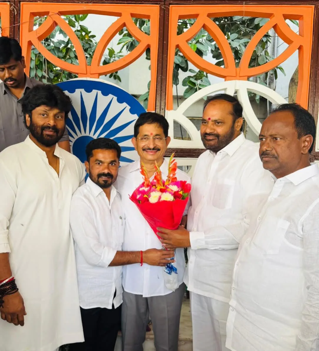 రాజ్యసభ సభ్యుడిగా ప్రమాణ స్వీకారం చేసిన వేం నరేందర్ రెడ్డికి అభినందనలు