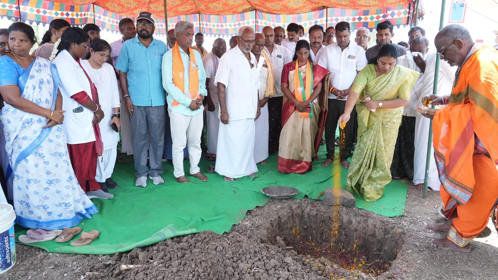 కునికినపాడు గ్రామంలో వెల్నెస్ హెల్త్ సెంటర్ శంకుస్థాపన