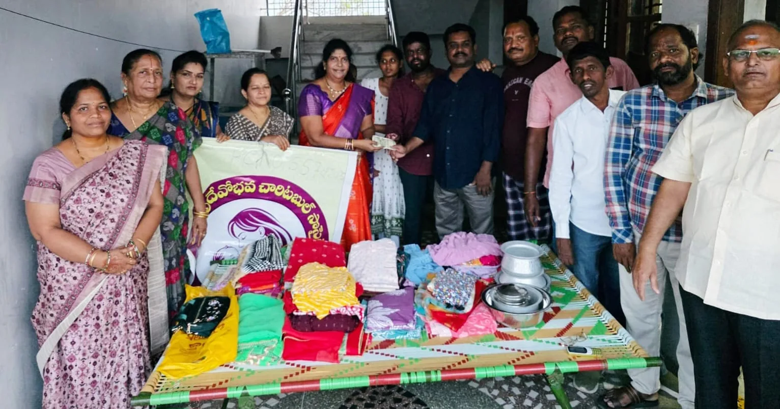 ఆపదలో ఉన్న కుటుంబానికి మాతృదేవోభవ సొసైటీ ఆర్థిక సహాయం