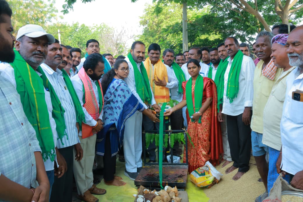 రైతు సంక్షేమమే లక్ష్యం – వరి కొనుగోలు కేంద్రాల ప్రారంభం, కటింగ్ లేకుండా ధాన్యం కొనుగోలు