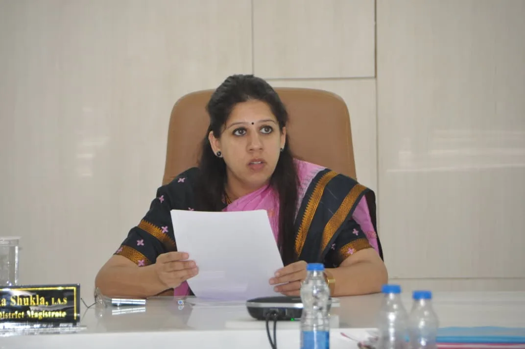అన్ని శాఖలు 100 శాతం ల‌క్ష్యాల‌ను సాధించాలి జిల్లా కలెక్టర్ కృతిక శుక్లా