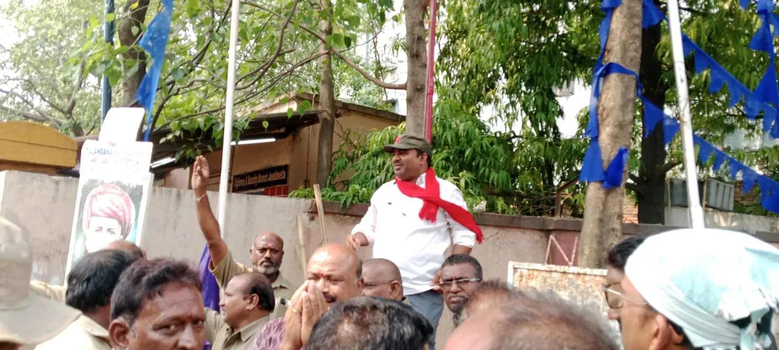 కార్మికుల ఐక్యత వల్లే సమ్మె విజయవంతం