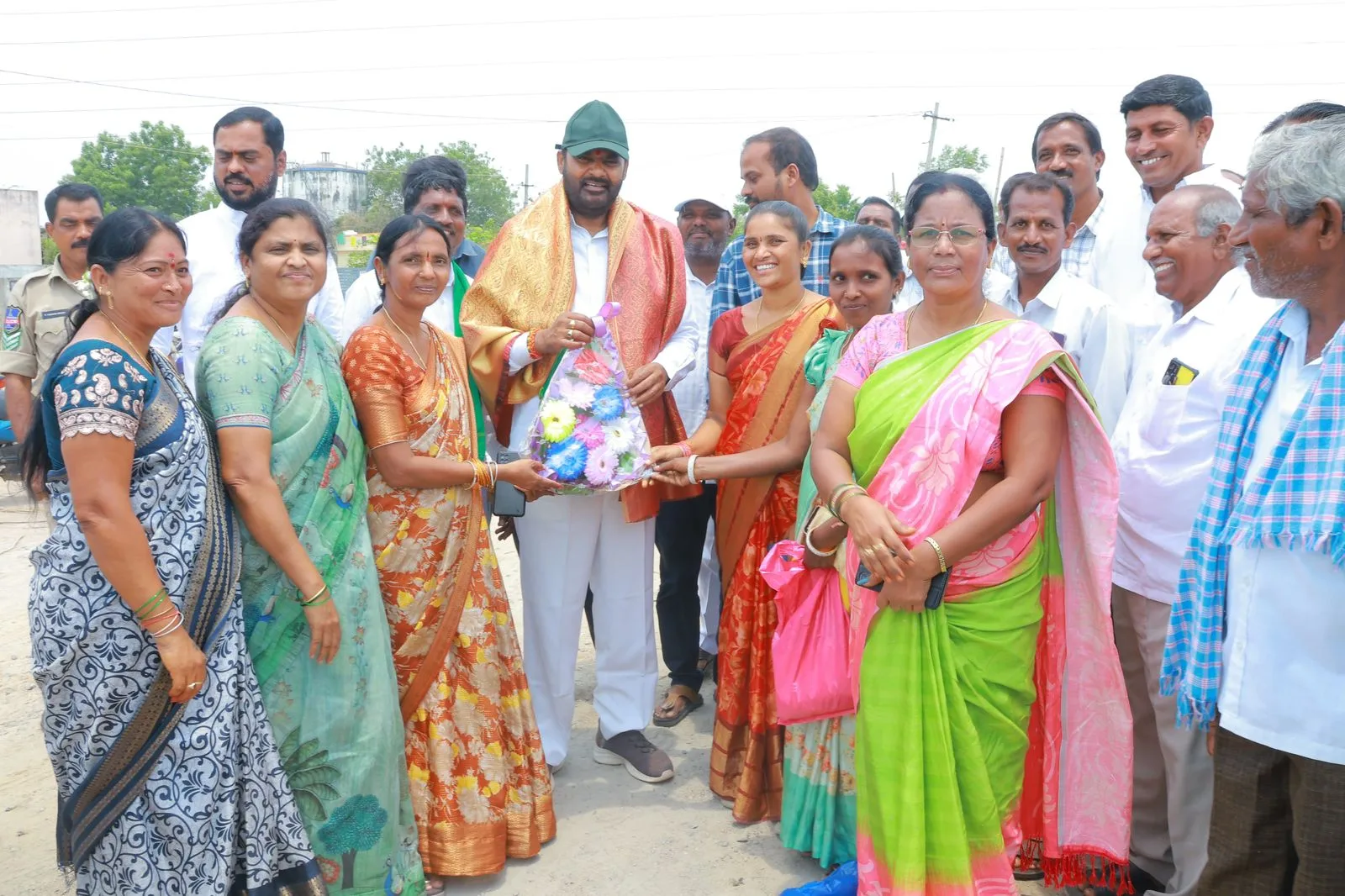 పంట మార్పిడి దిశగా రైతులు… ఎక్కువ లాభాలే లక్ష్యం……