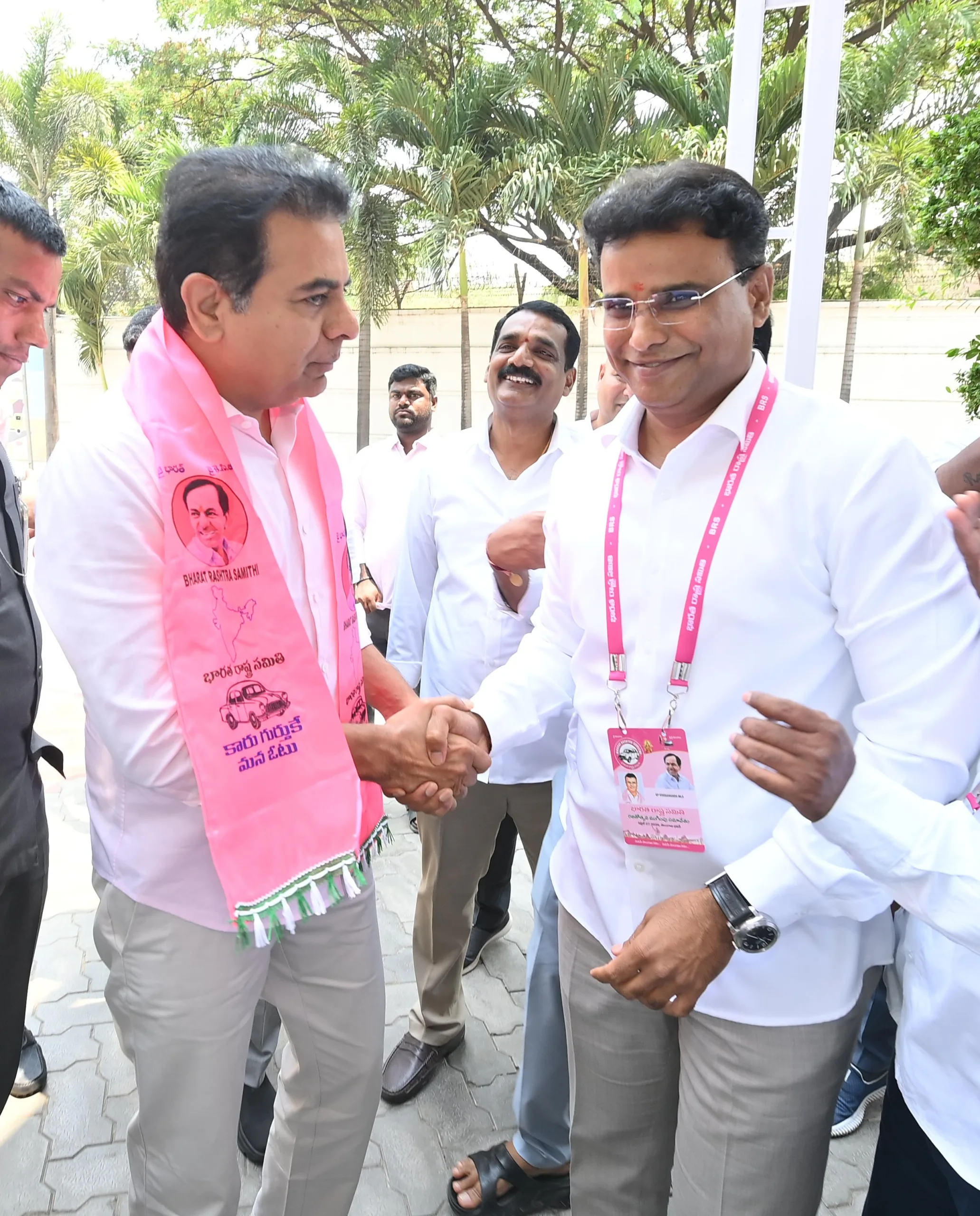 బిఆర్ఎస్ వర్కింగ్ ప్రెసిడెంట్ కేటీఆర్ కి స్వాగతం