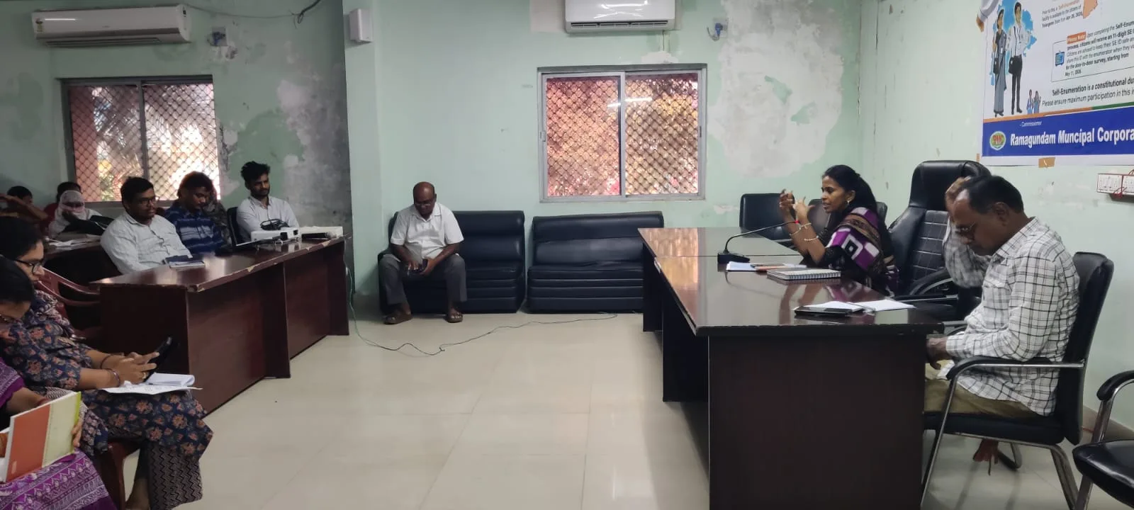 జనాభా లెక్కలు, స్వచ్చ సర్వేక్షణ్, ఓటరు జాబితా సవరణలను సకాలంలో పూర్తి చేయాలి