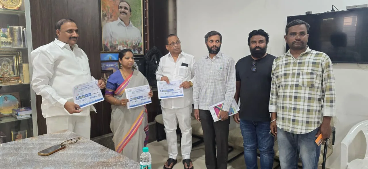 ఆల్విన్ కాలనీ డివిజన్ పరిధిలోని శంశిగుడా కి చెందిన శ్రీమతి కోయ పుష్ప కి అత్యవసర వైద్య చికిత్స నిమిత్తం