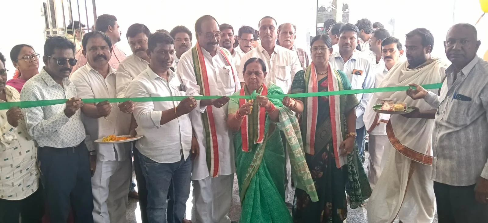కోదాడ పట్టణంలో శ్యామ్ ఎలక్ట్రానిక్స్ అండ్ రియల్ ఎస్టేట్ వ్యాపార సంస్థను ప్రారంభం.