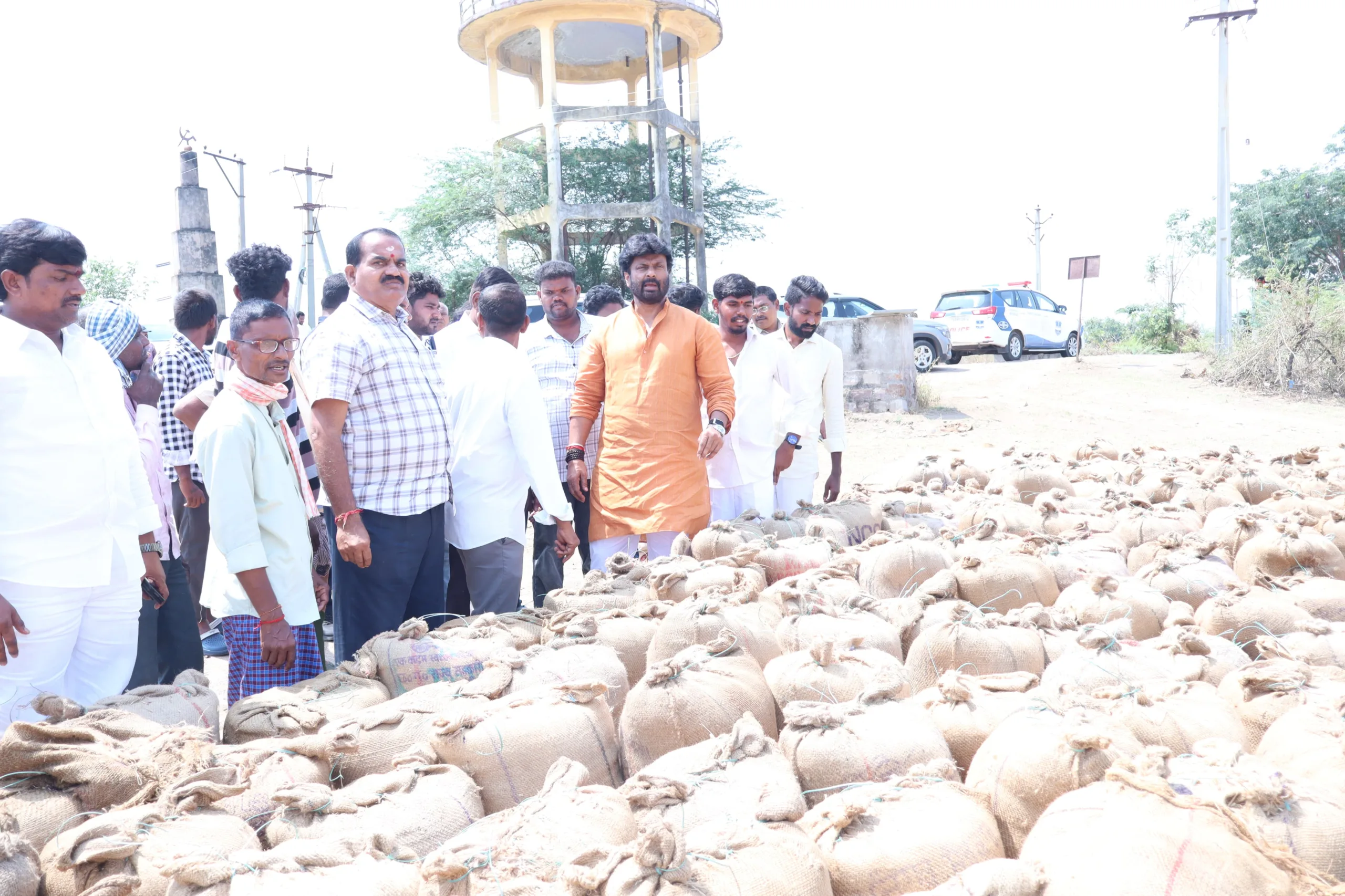 అకాల వర్షాల నష్టం, తడిసిన ప్రతి గింజను కొనుగోలు చేస్తాం