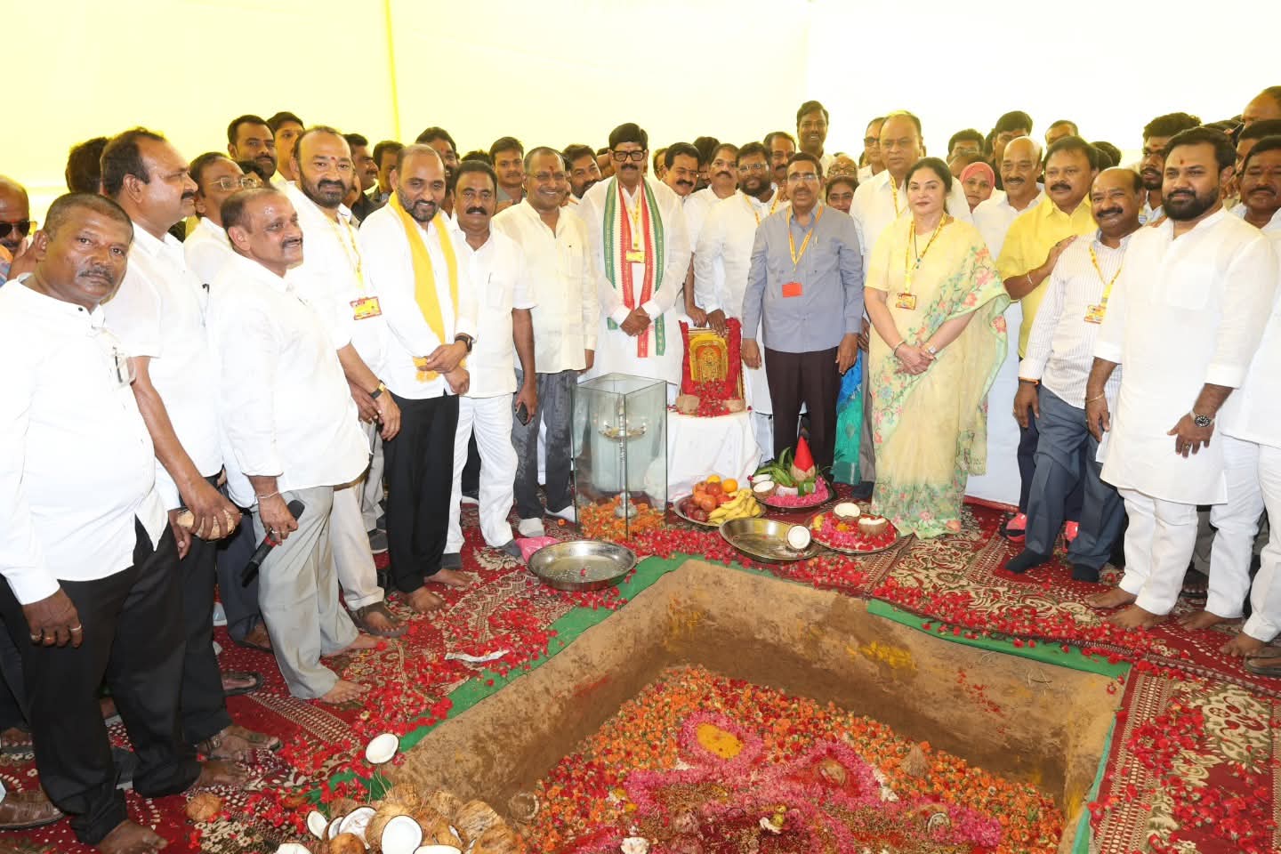 మహానాడు కోసం వేద పండితులతో ప్రత్యేక భూమిపూజలు