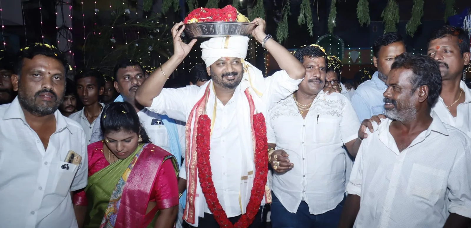 అవిలాల గంగమ్మకు సారె ఊరేగింపు