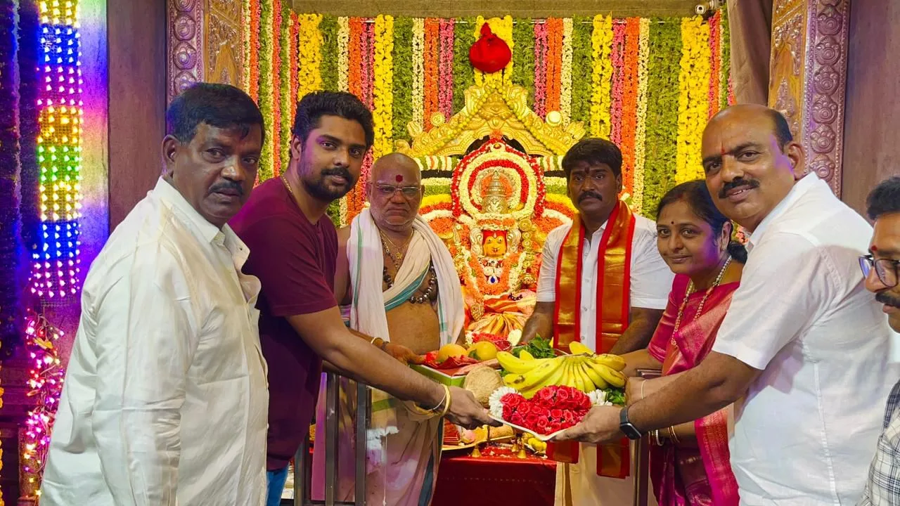 గంగ జాతరలో “కుప్పాల” ఫ్యామిలీ పూజలు