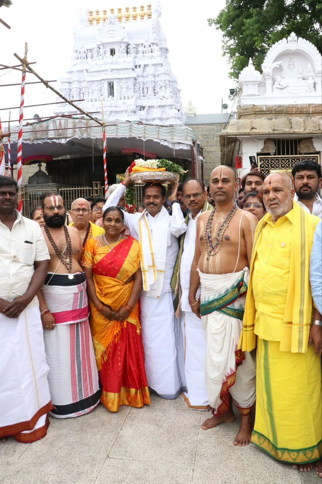 గంగమ్మకు తిరుమల శ్రీవారి నుంచి సారె సమర్పణ