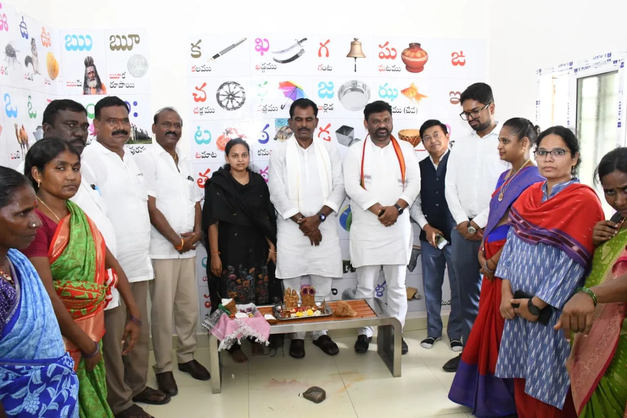 విద్యా రంగంలో తెలంగాణను నెంబర్ వన్ స్థానంలో నిలిపేందుకు రాష్ట్ర ప్రభుత్వం కృషి చేస్తుంది
