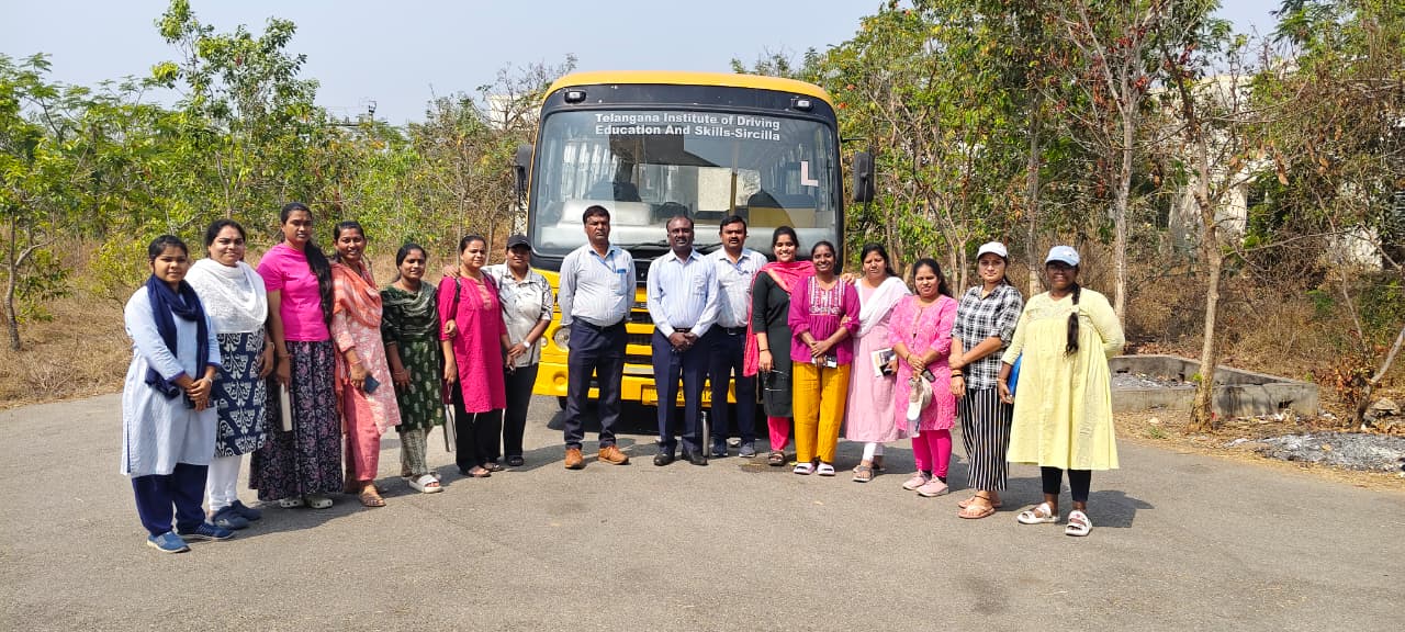 సింగరేణి గనుల్లో మహిళా శక్తి గర్జన.