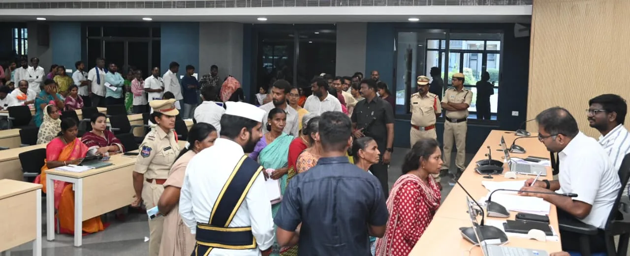 ప్రజావాణి అర్జీలకు ప్రాధాన్యత ఇవ్వాలి….
