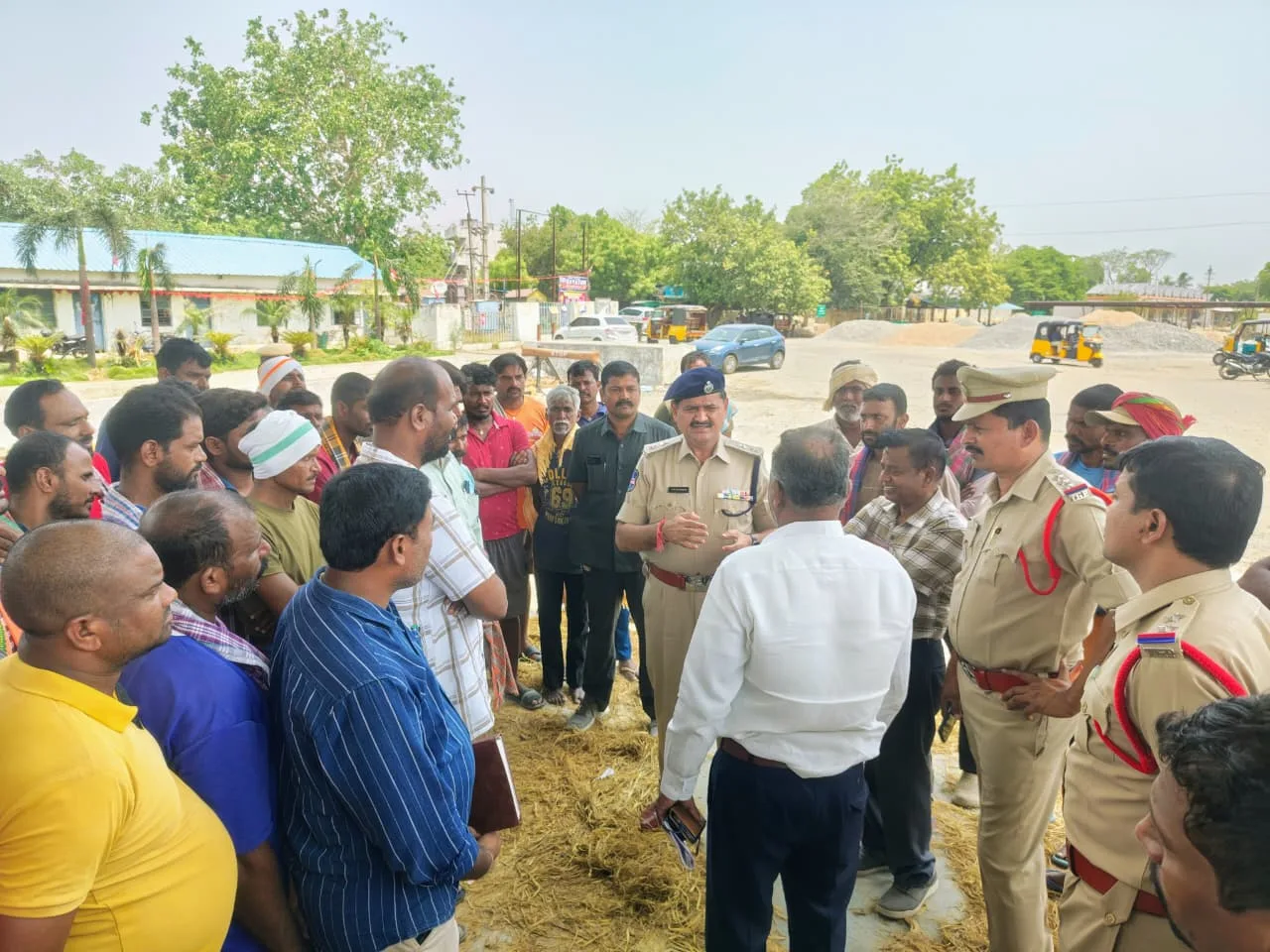 యూరియా సరఫరా–ధాన్యం రవాణాపై డీసీపీ సమీక్ష…