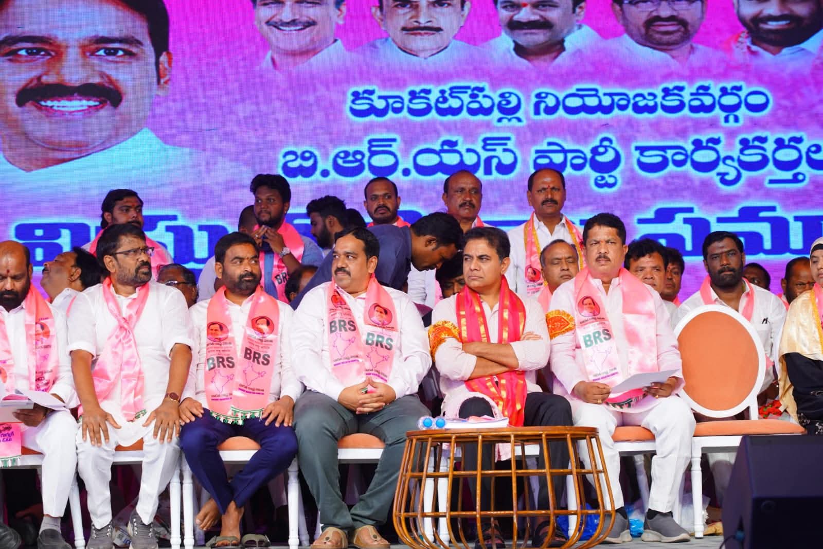 కూకట్‌పల్లి నియోజకవర్గ పరిధిలోని NKNR హాల్‌లో *కూకట్‌పల్లి శాసనసభ్యులు ఎమ్మెల్యే మాధవరం కృష్ణా రావు