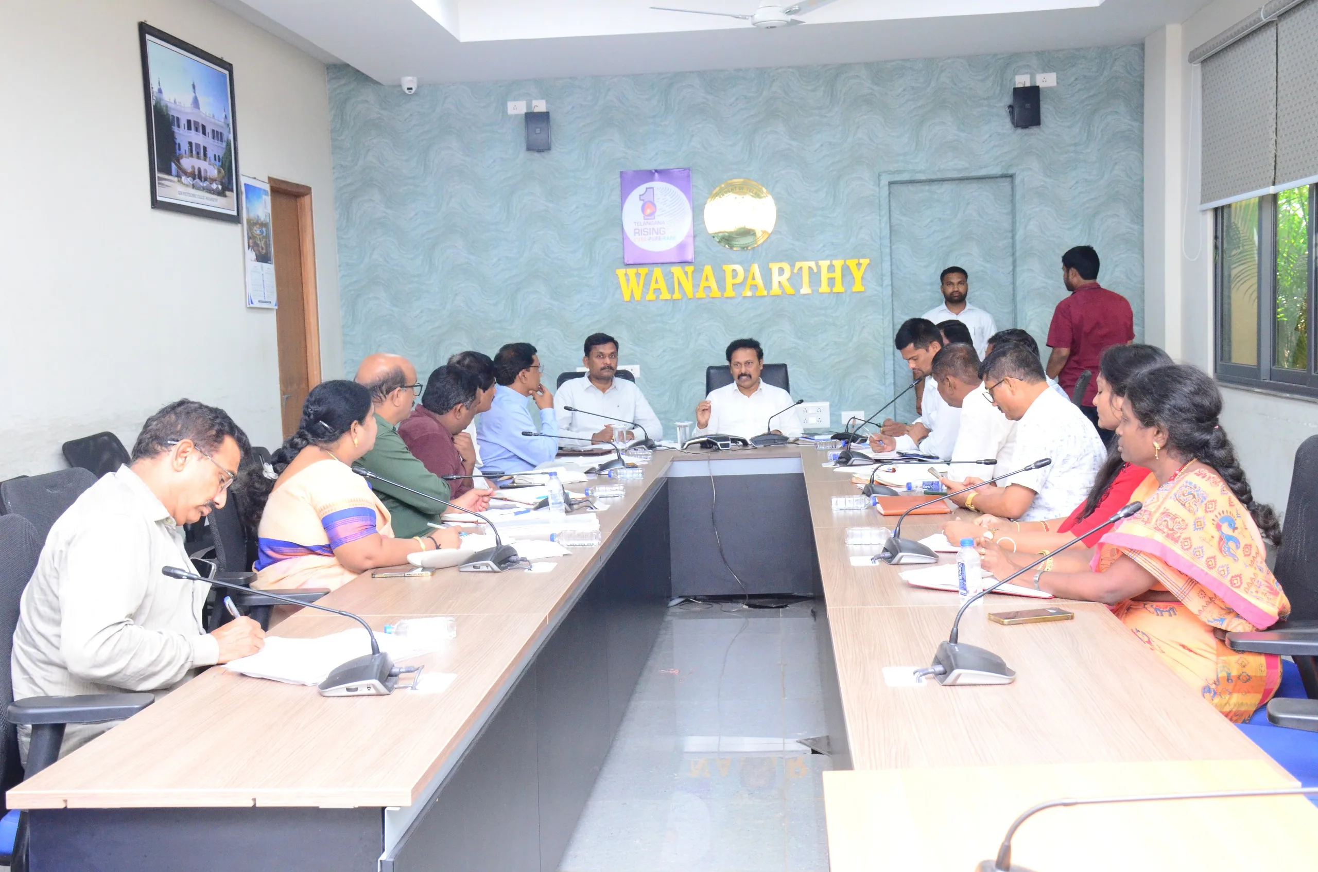 వర్షానికి వడ్లు తడిసిపోయిన రైతులు నష్టపోకుండా త్వరితగతిన ప్రణాళిక