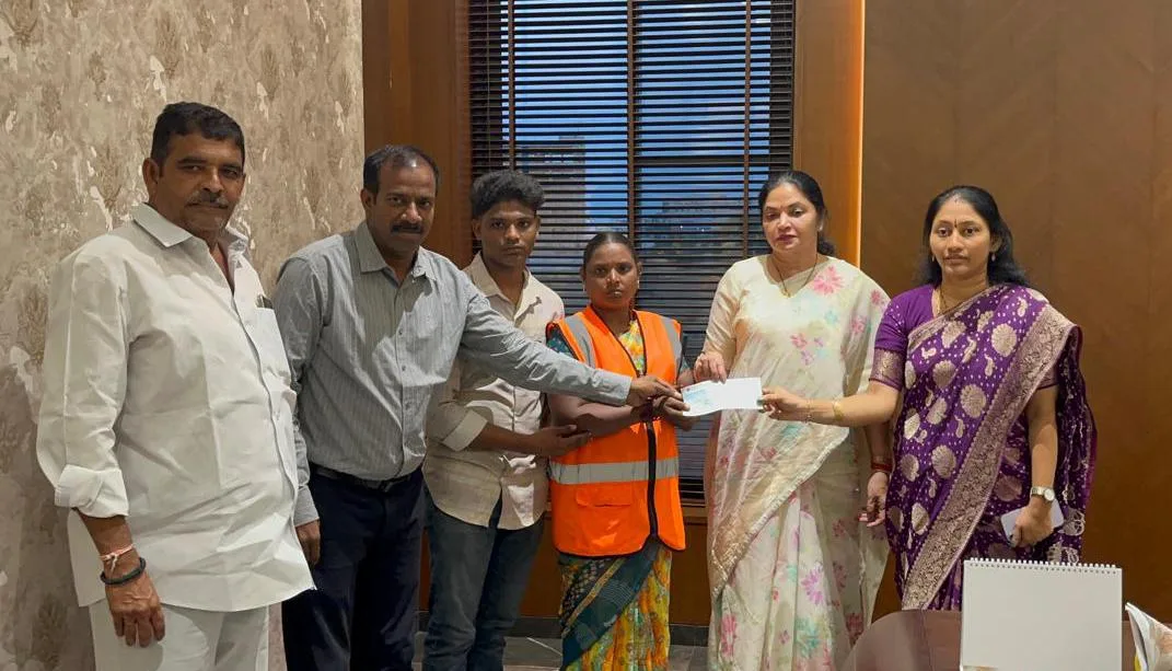 గద్దె సుబ్రహ్మణ్యం కుటుంబానికి ఎమ్మెల్యే చేతుల మీదుగా 5 లక్షల ఆర్థిక సాయం