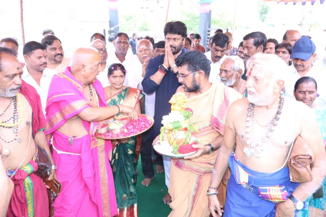అయ్యప్ప స్వామి కృపతో ప్రజలందరికీ సుఖశాంతులు కలగాలి…