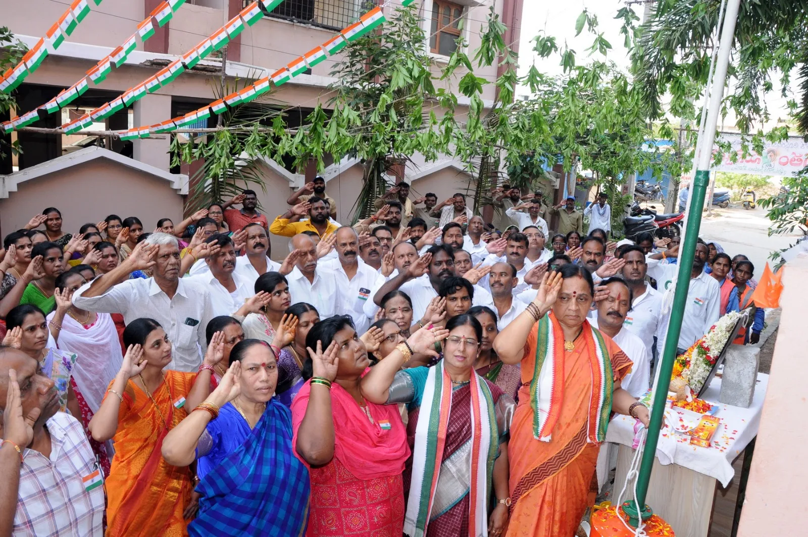 కోదాడ మున్సిపల్ కార్యాలయంలో ఘనంగా రాష్ట్ర ఆవిర్భావ దినోత్సవ వేడుకలు…..
