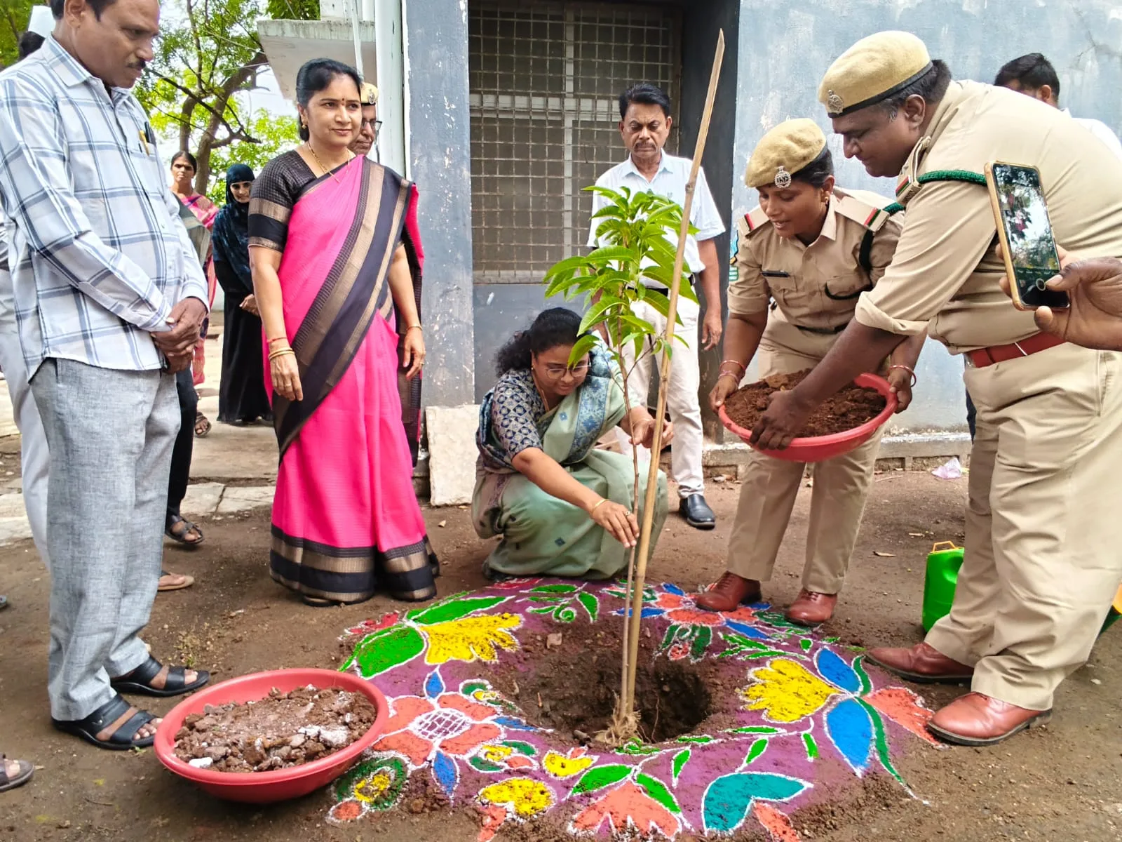 భావితరాల భవిష్యత్తు కోసం పర్యావరణ పరిరక్షణలో ప్రతి ఒక్కరూ భాగస్వాములు కావాలి….