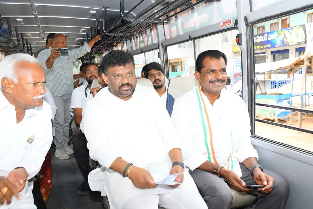 కాంగ్రెస్ ప్రభుత్వ పథకాల ప్రయోజనాన్ని ప్రతి ఇంటికి చేరేలా ప్రచారం నిర్వహించాలి