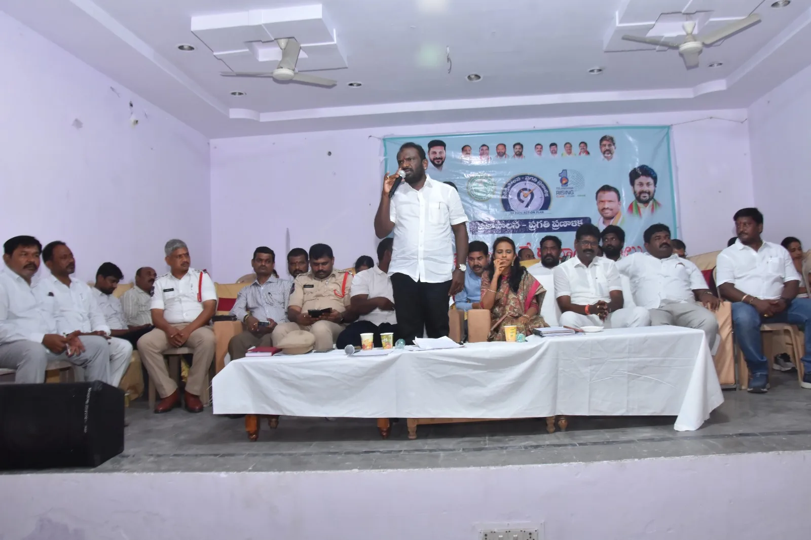 ప్రతి పేదవాడి ముఖంలో చిరునవ్వు చూడాలనే లక్ష్యంతో ప్రభుత్వం పని చేస్తోంది…