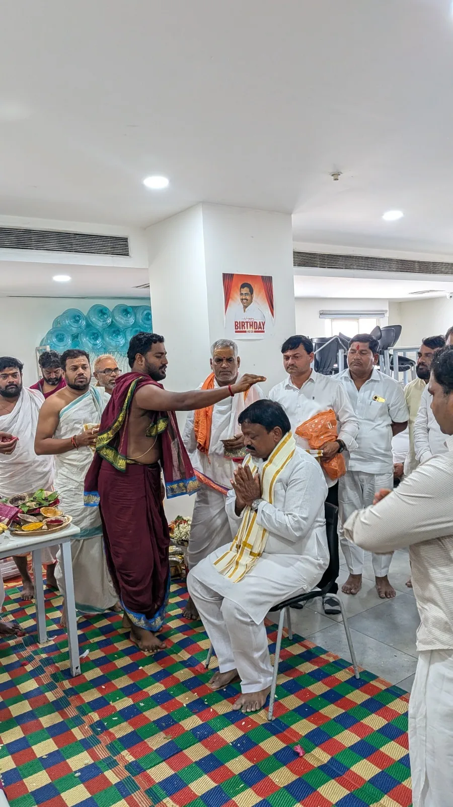 కుత్బుల్లాపూర్ నియోజకవర్గం ప్రగతి నగర్‌కు చెందిన సీనియర్ కాంగ్రెస్