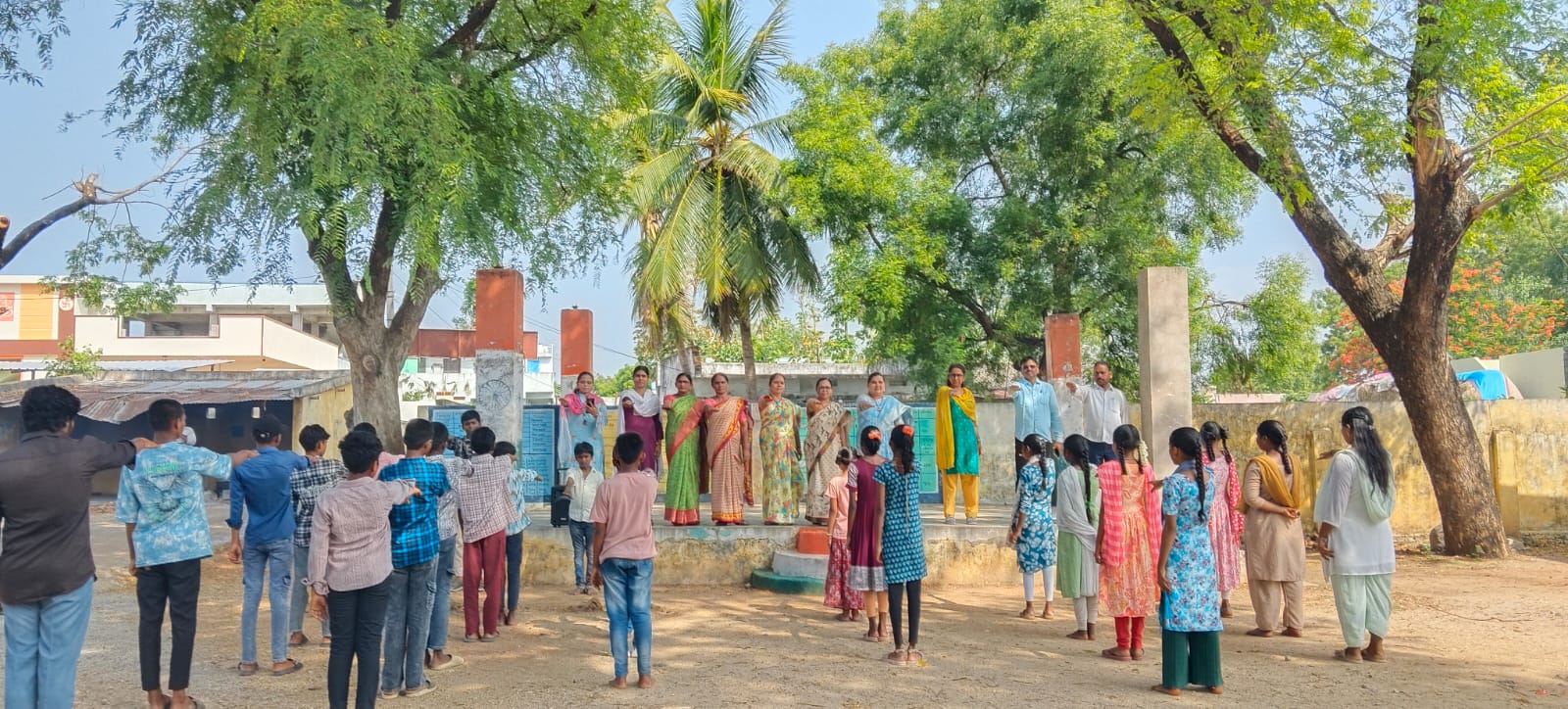 డ్రగ్స్‌కు దూరంగా ఉండి భవిష్యత్తును కాపాడుకోవాలి