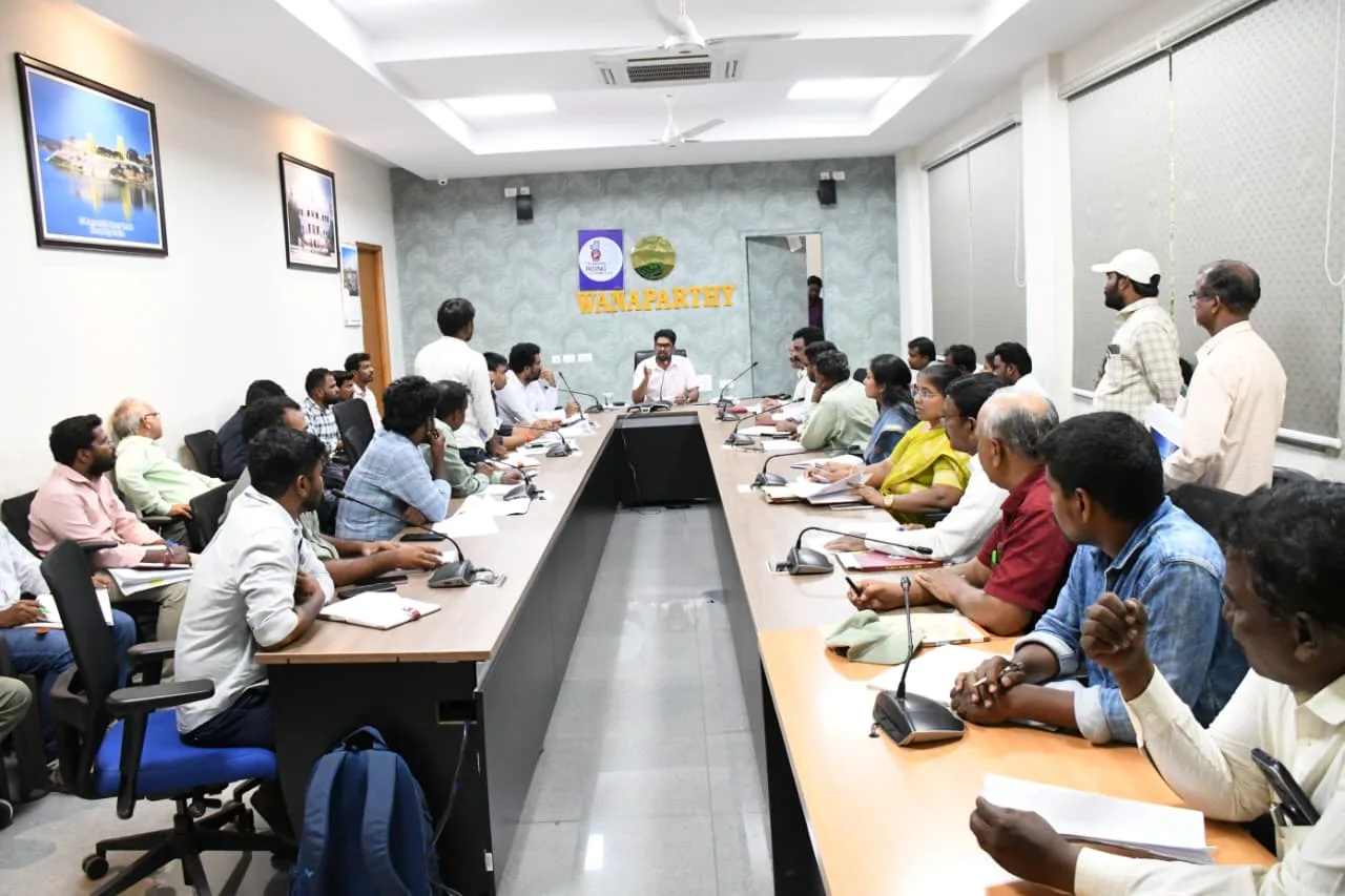 తాగునీటి ప్రాజెక్టులకు భూసేకరణ పండుగ వేగవంతం చేయాలని సూచించిన..…. జిల్లా కలెక్టర్ ఆదర్శ సురభి