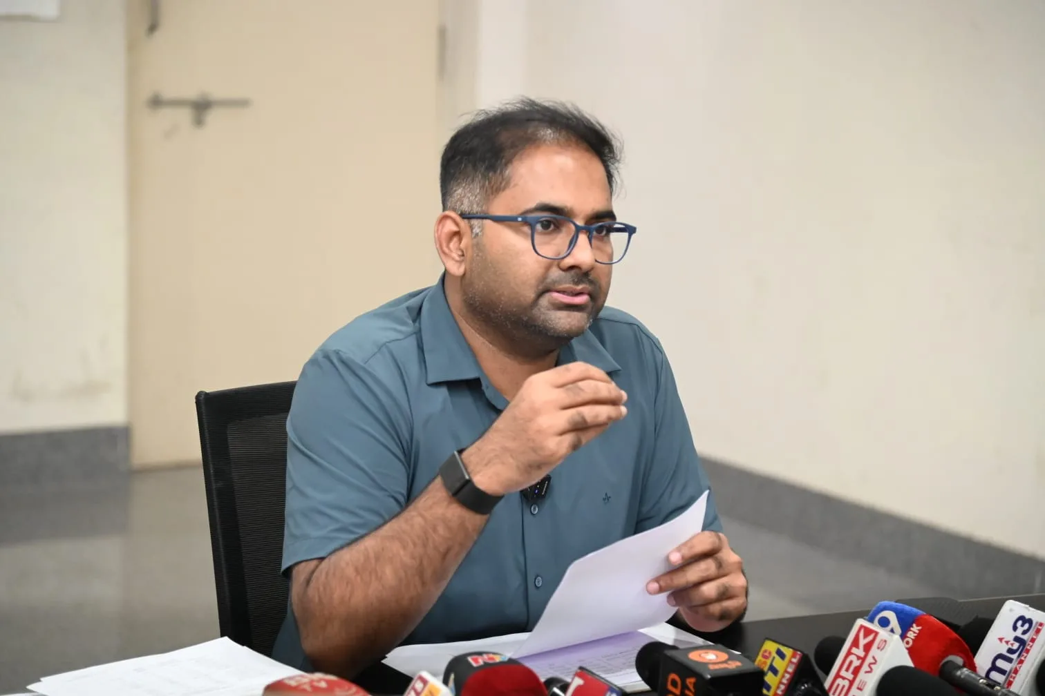 ప్రతి చిన్నారికి పోలియో చుక్కలు అందేలా కృషి చేయాలి….