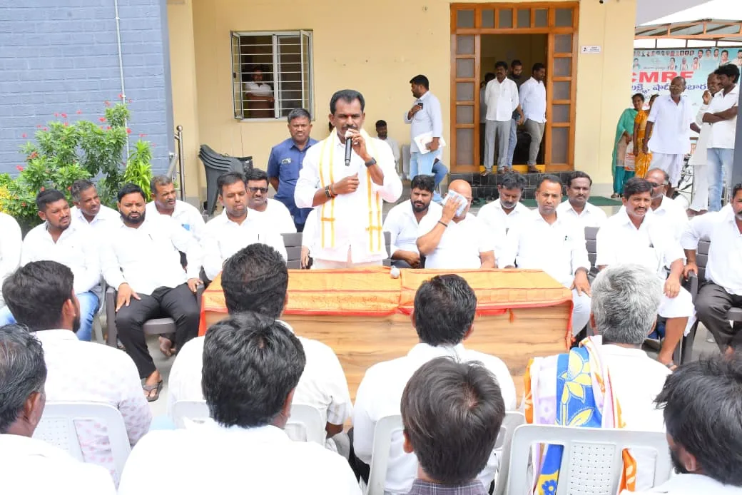 ఇందిరమ్మ రాజ్యంలో గిరిజన అభివృద్ధికి పెద్దపీట