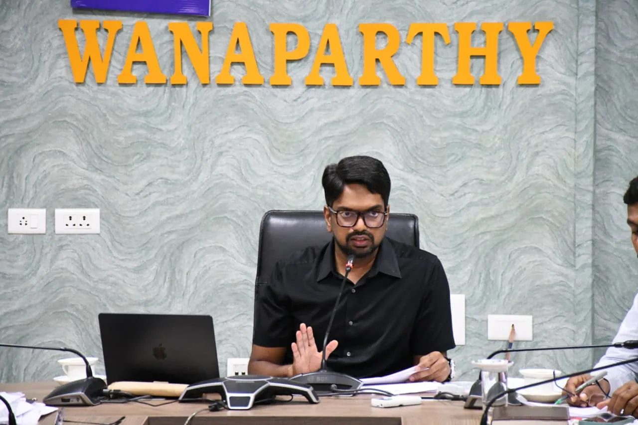 ఓటరు జాబితాలో పేరు ఉండాలి అంటే ప్రతి ఓటరు తనకు ఇచ్చిన ఎన్యూమరేషన్ ఫారం