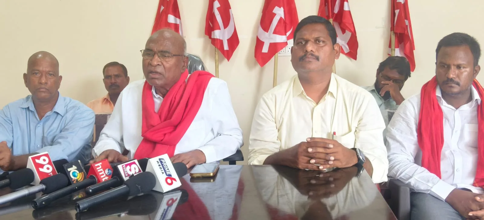 అర్హులకు ఇందిరమ్మ ఇండ్లు మంజూరు చేయాలి….